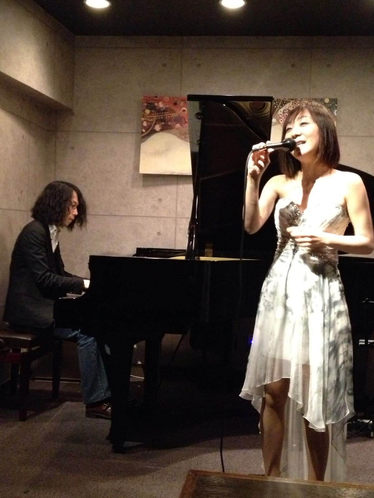 東京倶楽部でのライブ風景