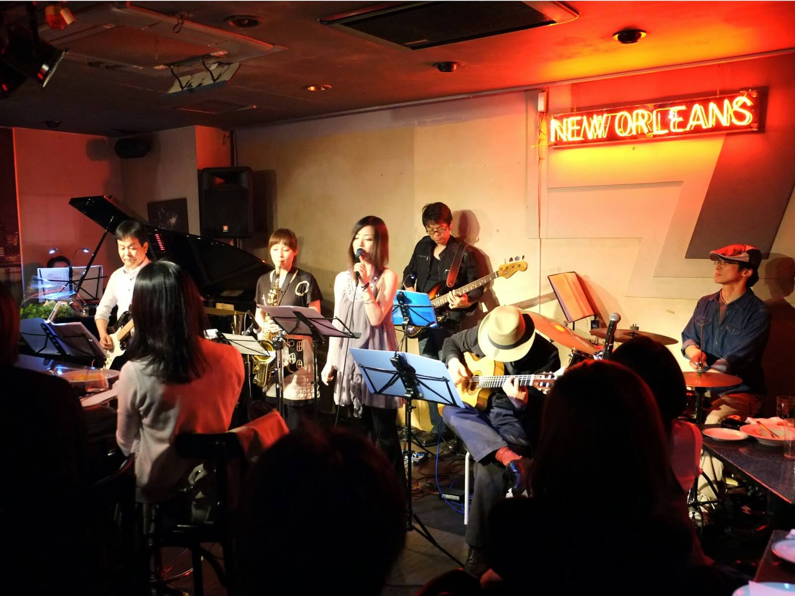 東京倶楽部でのライブ風景